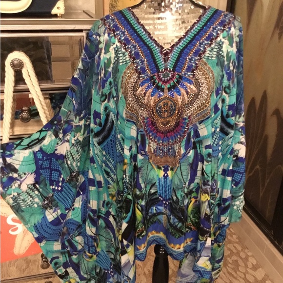 Camilla Kaftan Amazon Azure
O/S NWT split sleeve
Never worn - Picture 4 of 9